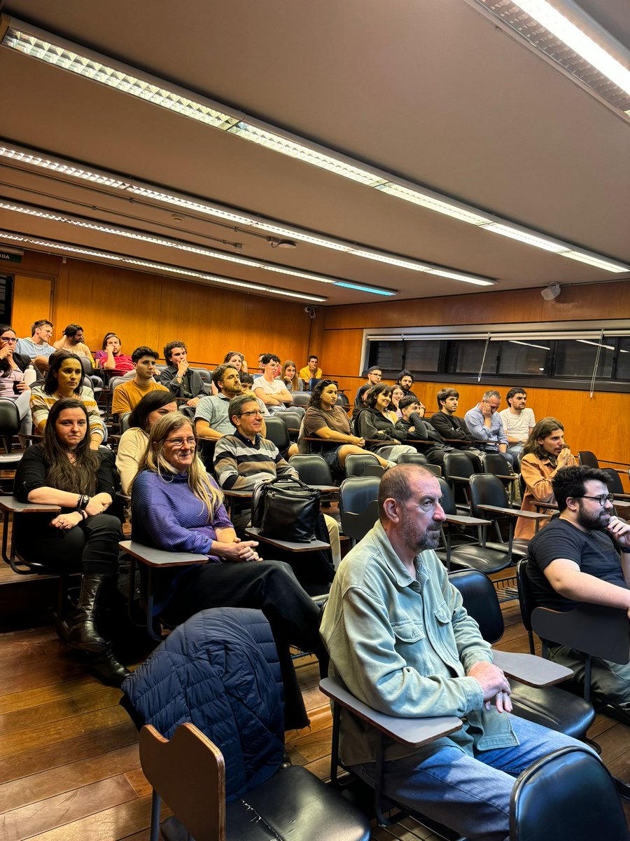 Sociedad Uruguaya de Estadística tweet media