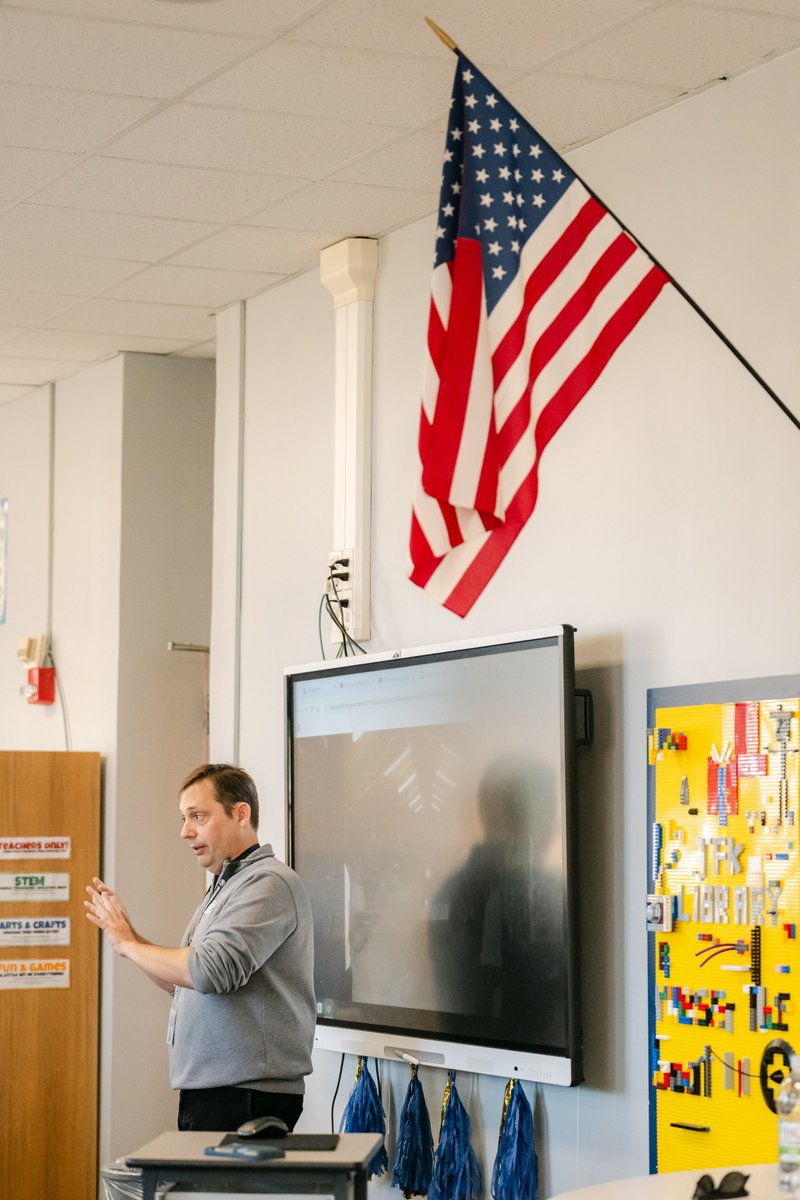 Today, 8th graders heard from Bethpage HS teacher &amp; Army Reserve veteran Mr. Rob Verdi. He shared powerful stories from 9/11, his service in Kuwait and Iraq, and life as a soldier. Thank you, Mr. Verdi, for inspiring our students this Veterans Day! 🇺🇸 #VeteransDay #BethpagePride