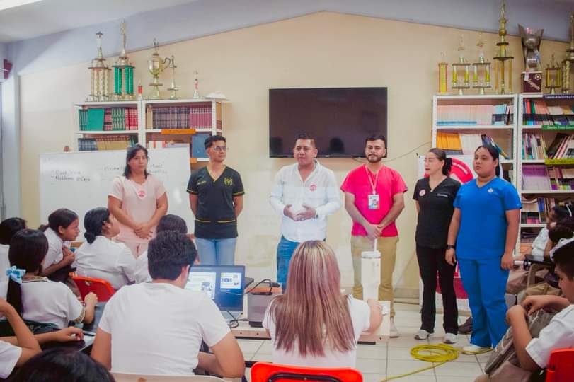 Trabajando con el corazon tweet media