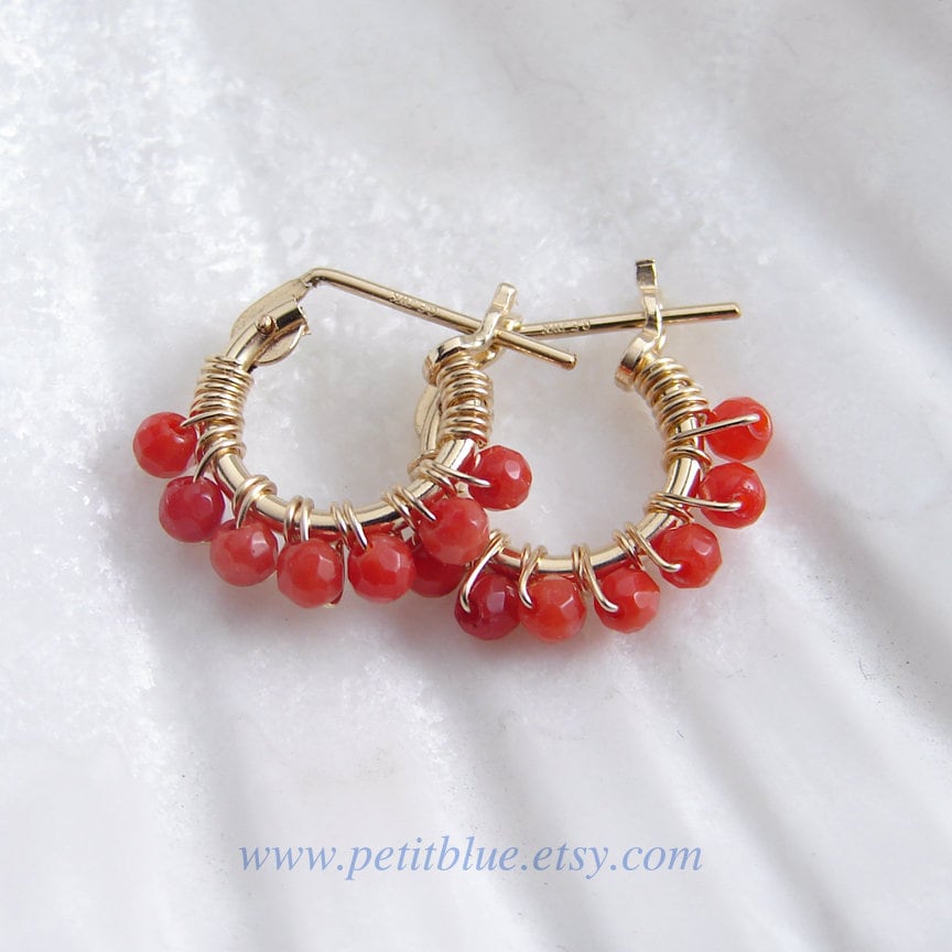 JewelryByMikako's tweet image. Coral Hoop Earrings ~ Red ~ 10mm, 12mm, 14mm ~ 14K GF Earrings ~ Small Hoops ~ Pink Coral ~ Small Coral Hoops ~ Bridesmaid Gift tuppu.net/7a6dc1d  #SmallHoop