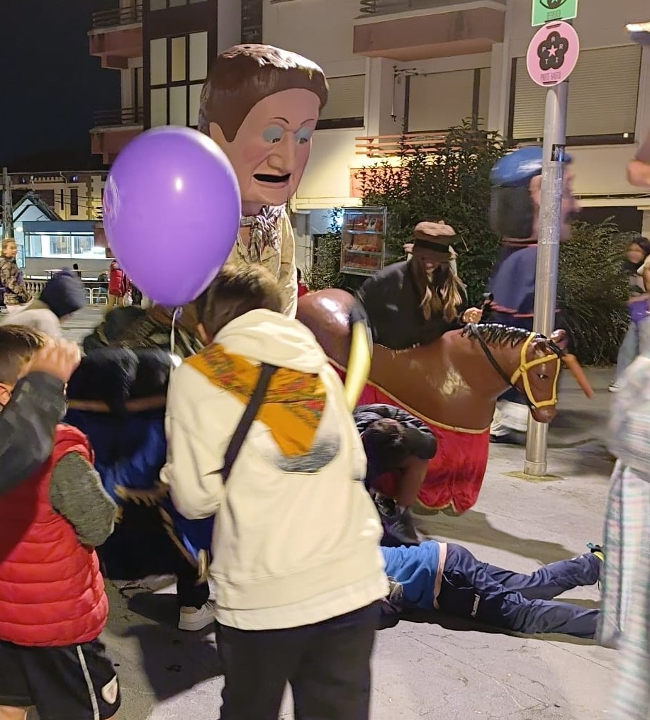 Zamudion Buruhandiekin !!