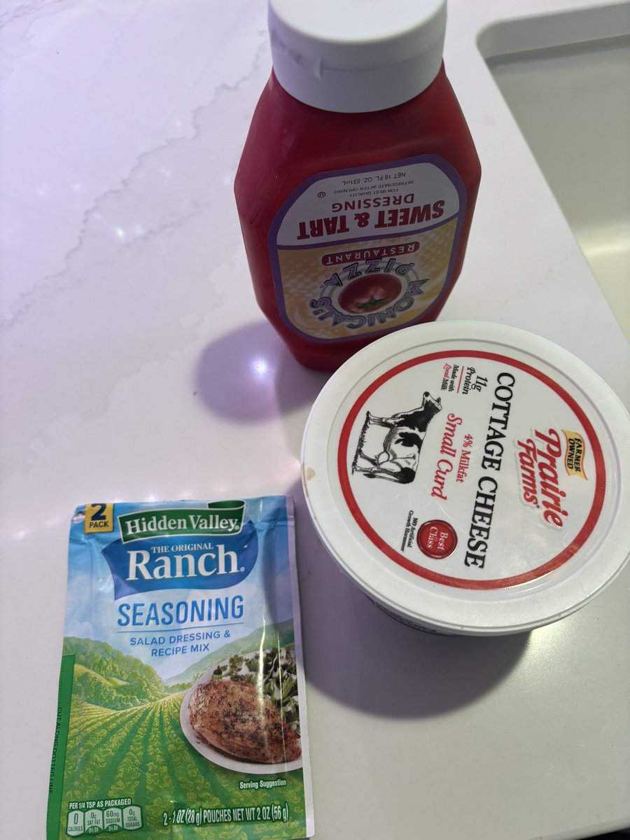 BrianYoder4's tweet image. Thank me later…cottage cheese and ranch packet compliments of @trjones89  #genius.  Small shout out to my @GcmsFalcon guys for the French suggestion