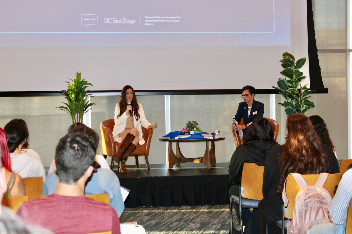 RadySchool's tweet image. 📚 @UCSanDiego recently held its first-ever First Gen Speaks event, organized by Camille Cannon, MBA ’23, and moderated by Dean Lisa Ordóñez, featuring a powerful discussion with Alejandra Campoverdi, bestselling author of ‘First Gen: A Memoir.’ #RadySchool #NationalFirstGenDay