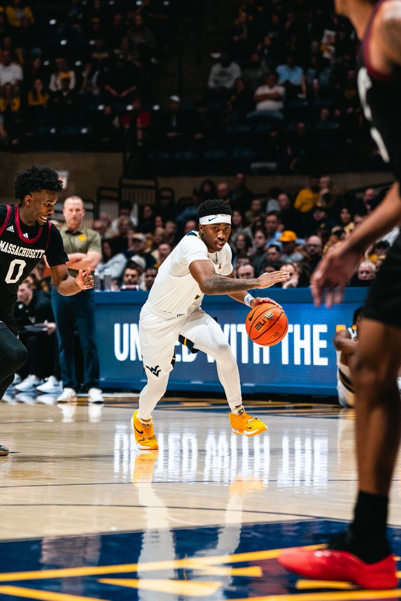 WVUhoops's tweet photo. No fear from @emersontenner3 🔥 https://t.co/MuhRjPY2S6