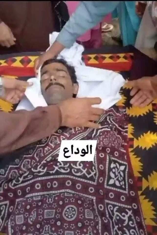 AmanAfridi_1's tweet photo. 30 سال ڈاکو رها عام عوام کو لوٹا کسی نے کچھ نہیں کہا جیسے ہی چند اشرافیہ کے مفاد میں بناے گئے نظام کو سرے عام چیلنج کیا تو کچھ ہی دنوں میں موت کی نیند سولادیا گیا،

اب خود اندازہ کرلیں ہمارے ارد گرد چوری ڈکیٹی اور قتل کرنے والے مجرم ختم کرنا مشکل کام نہیں مگر ہم عام عوام اشرافیہ کے مفادی نظام میں شامل نہیں اسلیے ہماری چوری ڈکیٹی یا قتل سے یہ نظام کبھی حرکت میں نہیں آتا، 

شاہد لنڈ بلوچ مزید زندگی گزار سکتا تھا اگر وہ اس مجرم زدہ نظام کو چیلنج کرنے کی بجاے لوٹ مار کے مال میں حصہ دار بناکر رکھتا 😏

کاپی