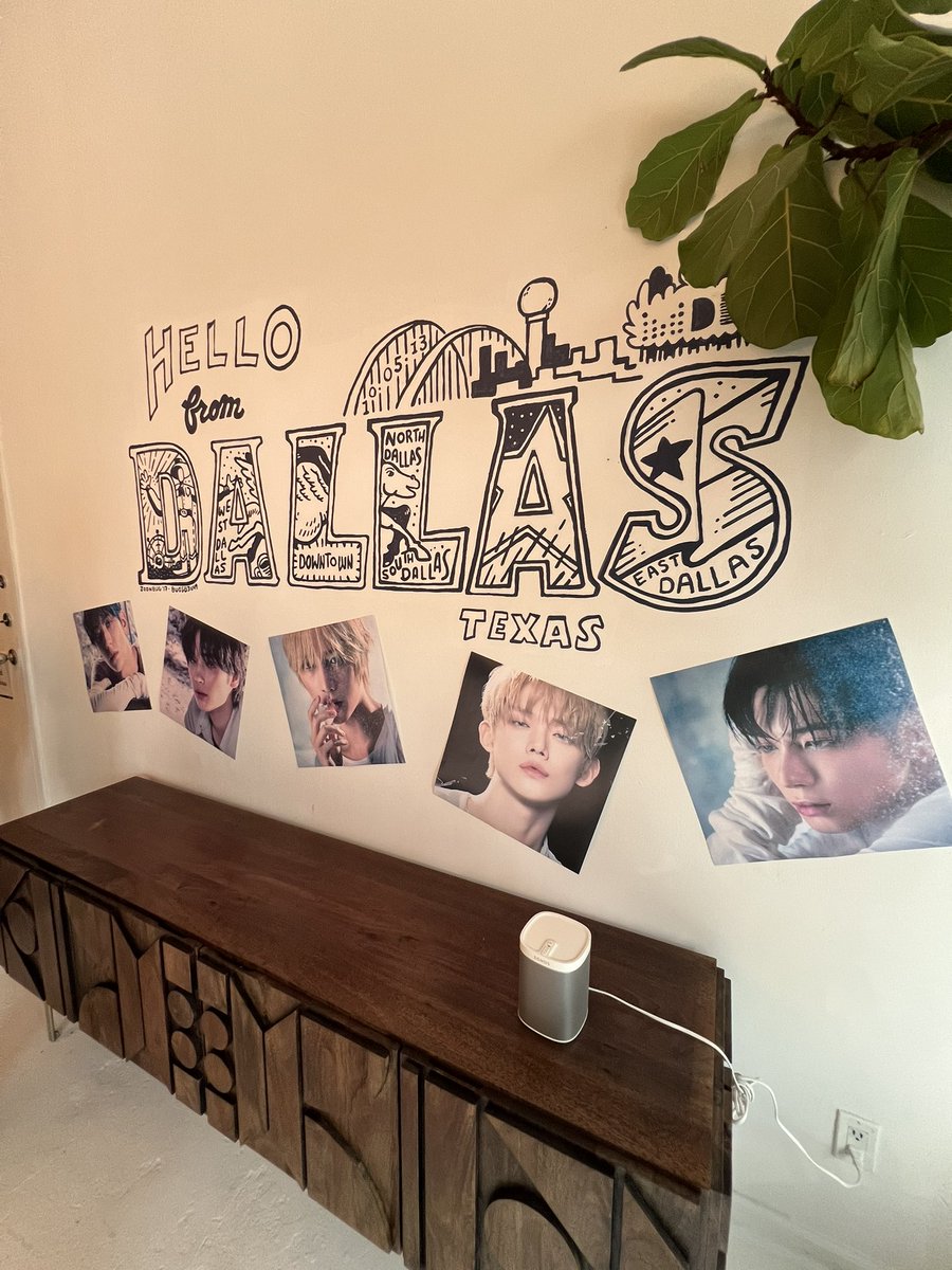isha__patel's tweet photo. RAAAAAH txt i will always love you
hello82 thank you for coming to Dallas 🙏🏽

@hello82DALLAS @hello82official #hello82 #hello82Dallas #tomorrow_x_together_popup #82giveaway https://t.co/WKLV4y5gob
