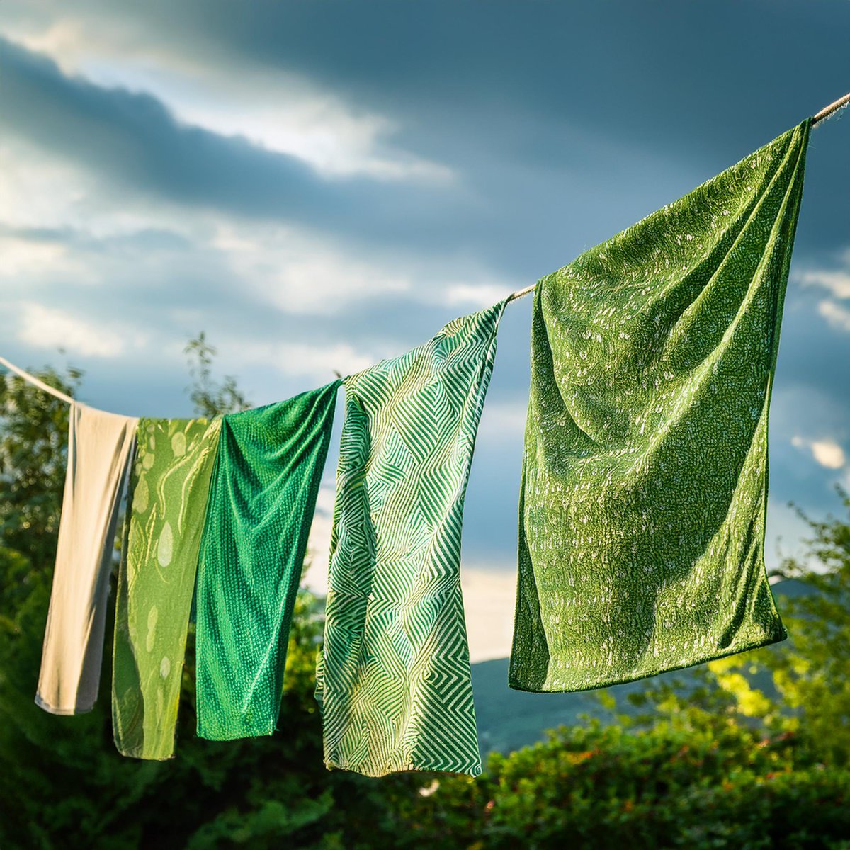 Friday fun with a little AI art…

We have worked in the textile sphere for years and thought it would be interesting to play with this concept in “Gita green.” 💚 What colors and patterns inspire you? Comment below!

#teamgitapr #aiart #textiledesign