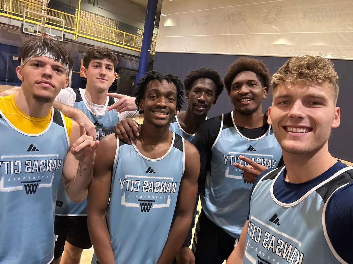 UMKC (@umkc) on Twitter photo On Fridays we wear blue! Happy Roo Blue Friday from <a href="/KCRoosMBB/">Kansas City Men's Basketball</a>, who look to stay undefeated tonight at Swinney Center. Tipoff is set for 7 p.m. Remember to wear blue! #RooUp🦘 On Fridays we wear blue! Happy Roo Blue Friday from <a href="/KCRoosMBB/">Kansas City Men's Basketball</a>, who look to stay undefeated tonight at Swinney Center. Tipoff is set for 7 p.m. Remember to wear blue! #RooUp🦘