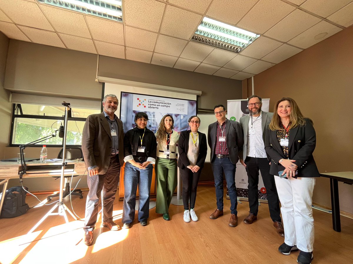 Jmartinne's tweet image. Bonita participación este año en #Incom en la @UFrontera de Temuco. Un gran grupo humano y mucho aprendizaje. Feliz de  difundir el trabajo que estamos realizando sobre TikTok, medios y Ciencia 🔬