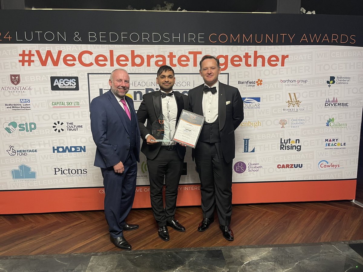 Community Interest Luton (@ciluton) on Twitter photo Business person of the year winner is … Bilal Farooq
Sponsored by <a href="/howdenlocaluk/">Howden Insurance</a> and <a href="/BedsChamberInfo/">Bedfordshire Chamber</a>
#WeCelebrateTogether Business person of the year winner is … Bilal Farooq
Sponsored by <a href="/howdenlocaluk/">Howden Insurance</a> and <a href="/BedsChamberInfo/">Bedfordshire Chamber</a>
#WeCelebrateTogether