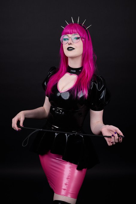 Watch Rosie ★ Pinipy 🇦🇺's leaked NSFW photo on TwXstars