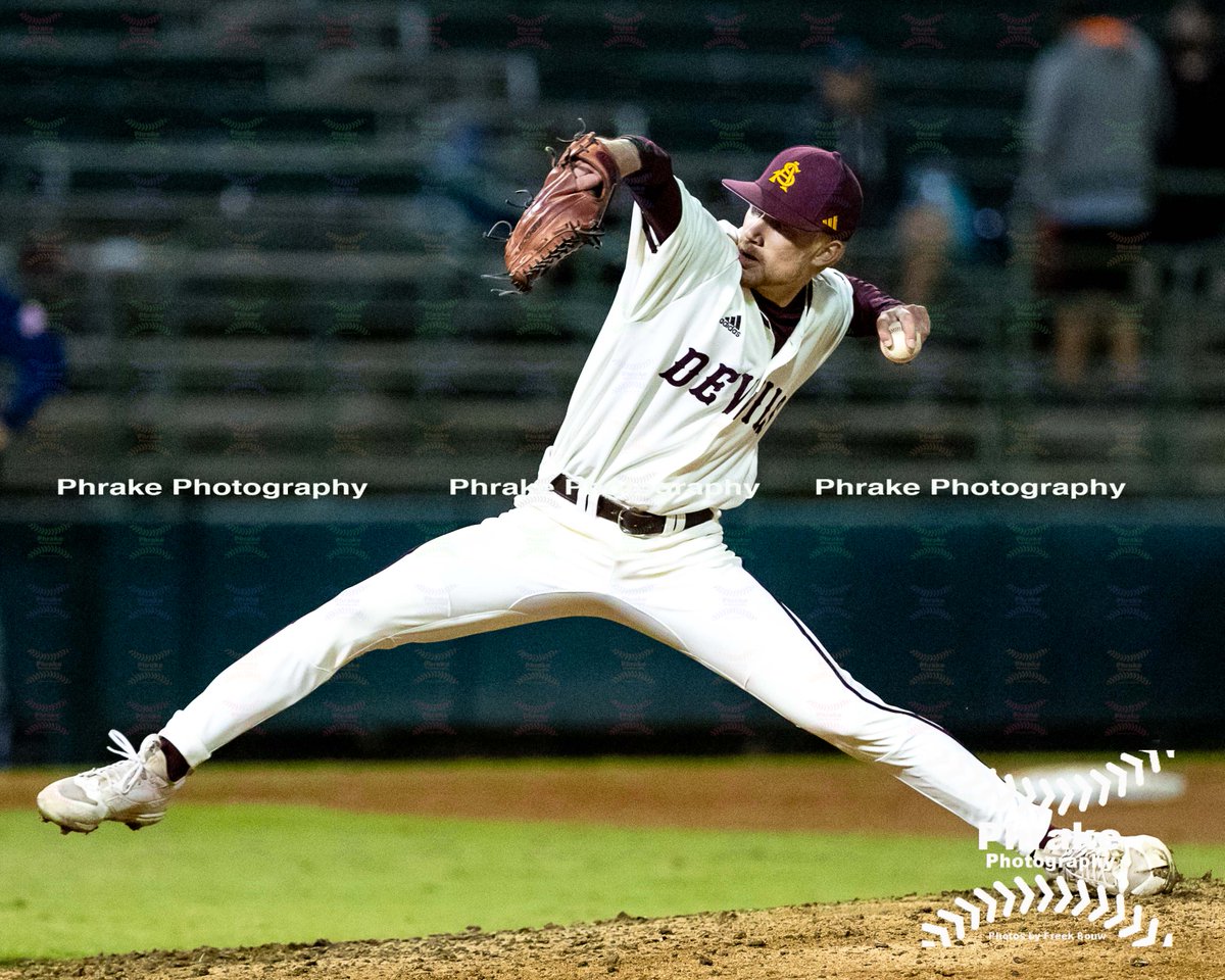 Phrake Photography tweet media