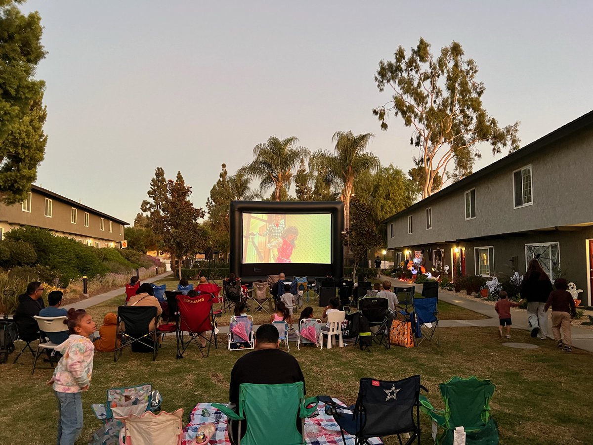 Movie nights are a great way to get your neighborhood engaged! Make new friends and eat sweet snacks all while watching a fun movie!