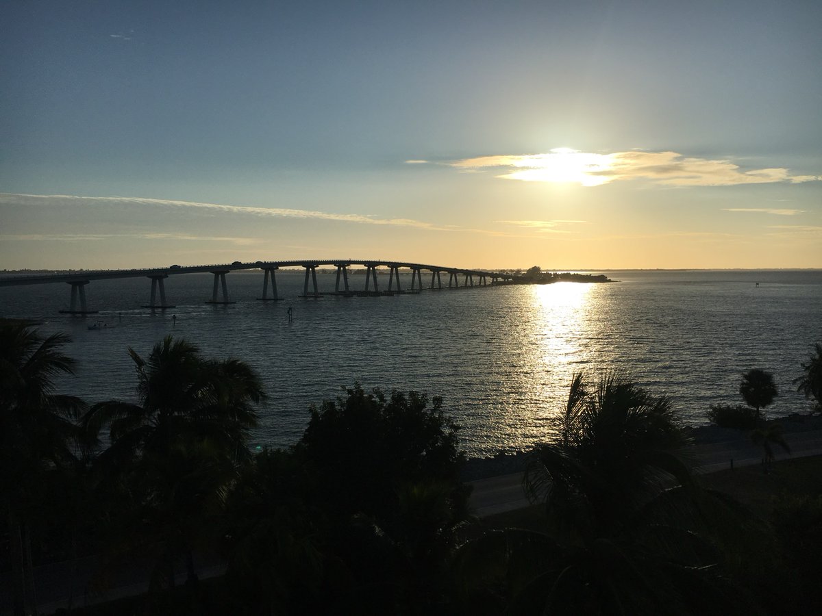 NCRHA's tweet photo. NCRHA returns to Fort Myers, FL for the 25th Anniversary National Collegiate Roller Hockey Championships!

For more information, visit https://t.co/Tcdvk8fBBM!

#CollegeRollerHockey
#CollegeHockey
#RollerHockey
#InlineHockey
#Hockey
#FortMyers
#FortMyersBeach
#Florida https://t.co/yatlFxjixx