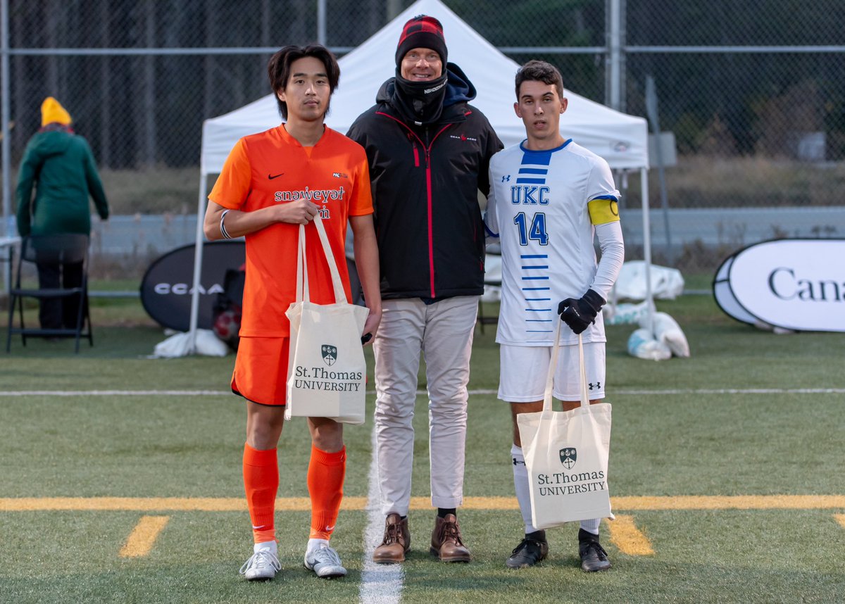 Langara Falcons take a 3-1 win over UKC Blue Devils in a thrilling finale to Day 3 at the CCAA Championship in Fredericton ! ⚽

Players of the Game:
- Langara Falcons: Tekaru Kaku
- UKC Blue Devils: Jai Consuelo