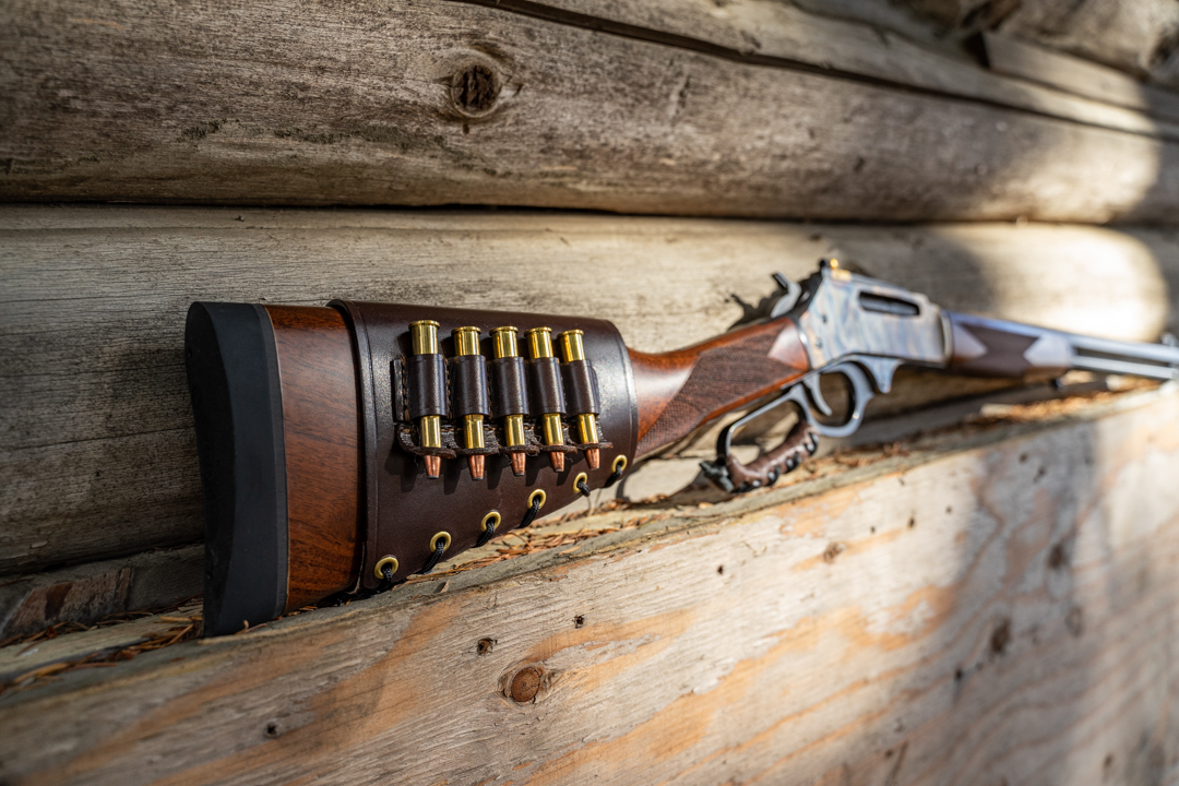 galcogunleather's tweet photo. Galco's Butt Cuff distinguishes itself with reinforced stitching between each loop that helps prevent interior cartridge loop dimensions from changing. The suede tongue and nylon lacing keep the cuff securely on your stock.
https://t.co/hAenlvCVue
#galco #buttcuff #hunting https://t.co/8JOarypwfa