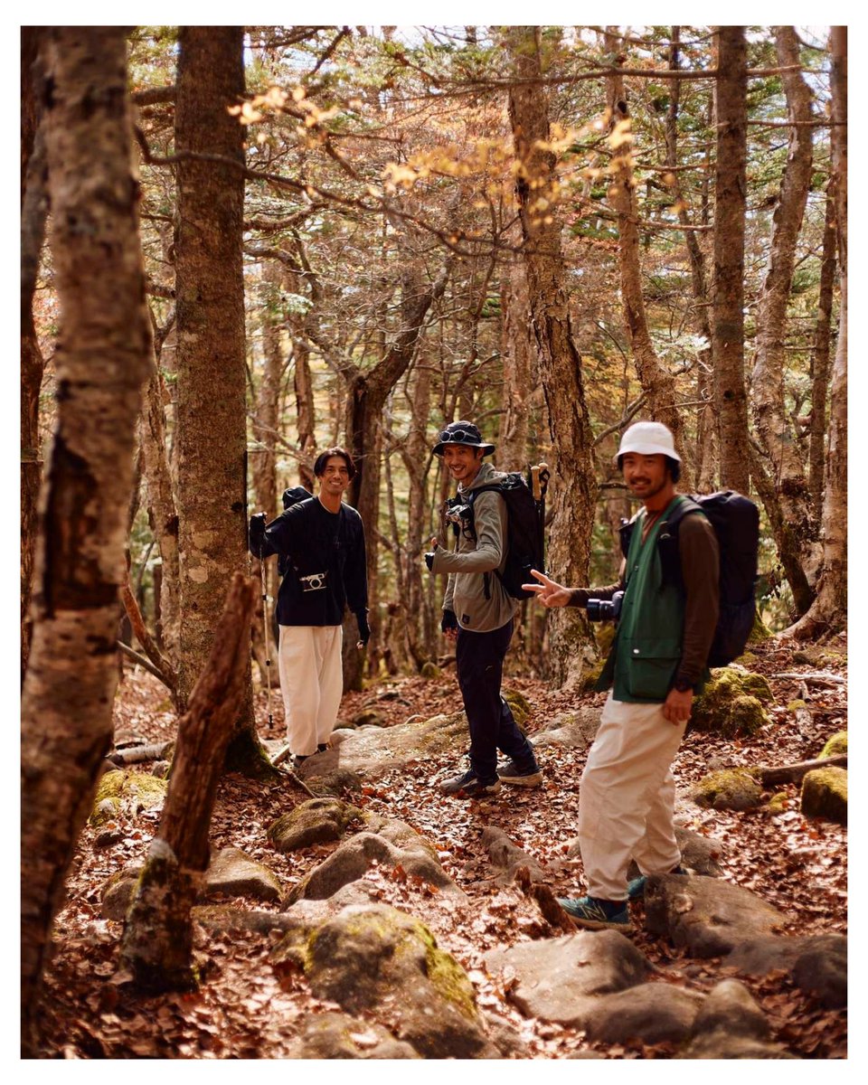 ⛰️
Autumn
土曜の朝
‘山カフェ’聴きながら山写真見返すのなんかいいわ。
今日は尾瀬だって。
<a href="/masato_hagiwara/">masato hagiwara</a>.oze 楽しみ。

#八ヶ岳 #編笠山 #山カフェ #ラジオ #NHKラジオ #尾瀬 #hiking #ハイキング