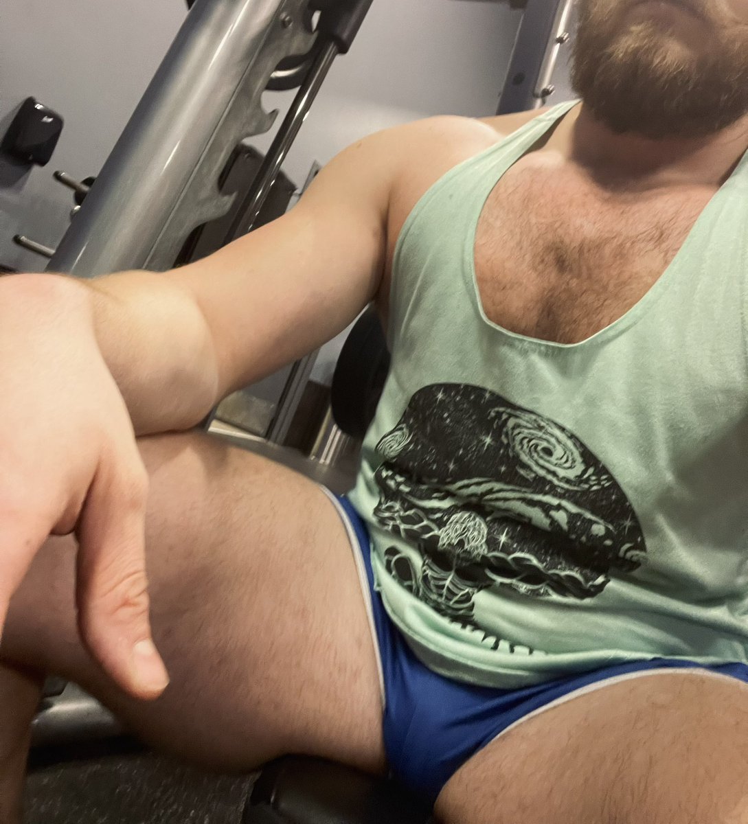 Get between these thicc thighs