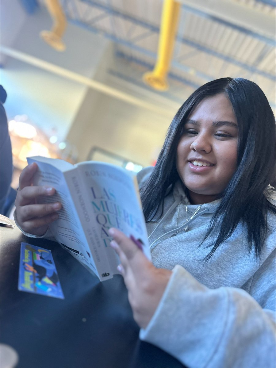 Bowie High School Library tweet media