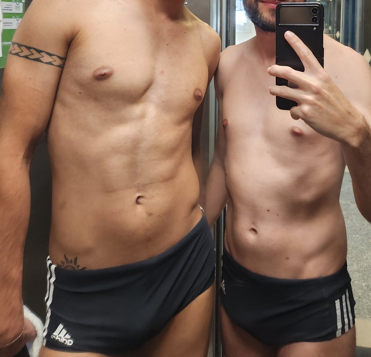 Vocês também ficam só de sunga no elevador? #sunga #speedo