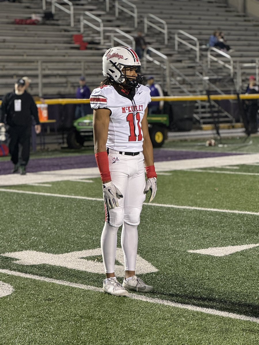 Q92Sports's tweet image. Round 2 of the @OHSAASports playoffs and it’s the #Q92Sports #Score7 Game of the Week.

@McKinleySports vs @JHSPolarBearsFB 

Listen here player.amperwave.net/2446