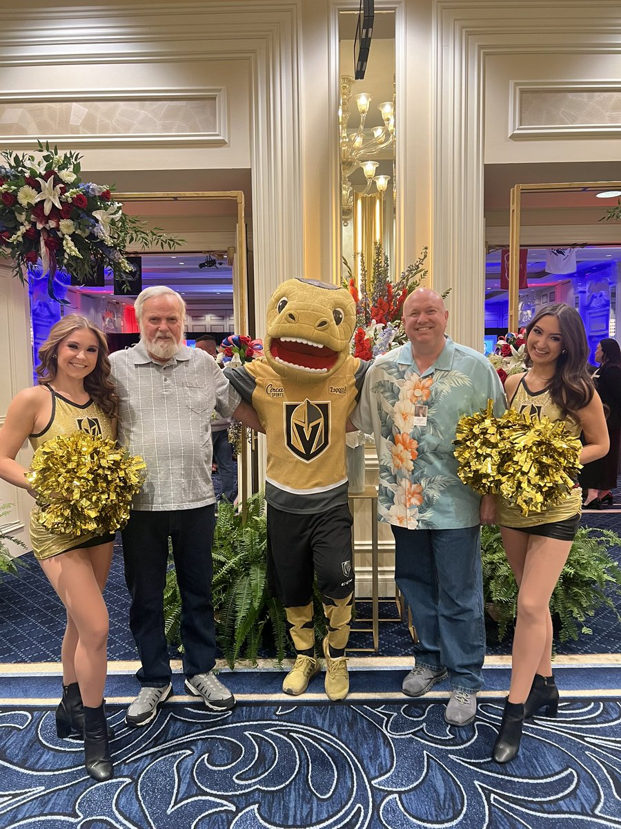 GoldenKnights's tweet photo. 👏 @ChanceNHL and his friends visited @VenetianVegas to honor and celebrate their veteran and active military team members! 👏 #VegasBorn https://t.co/AkjNUxkxdg