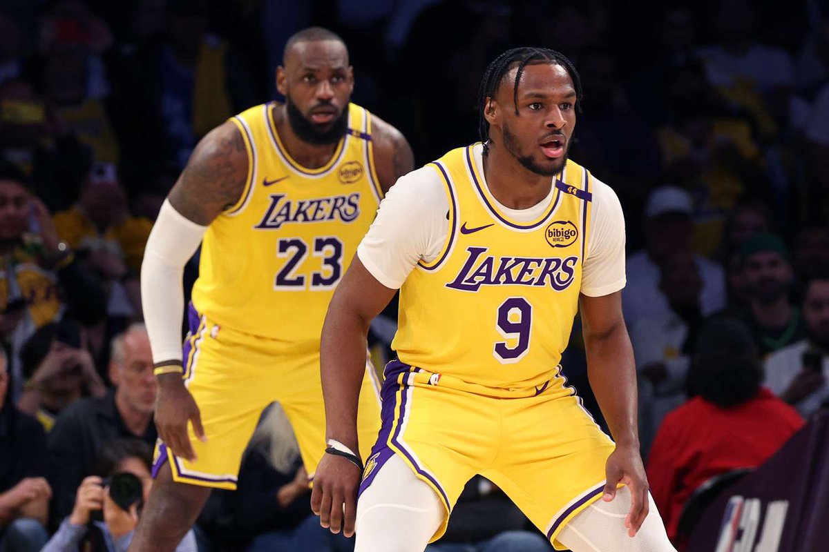 LakeShowYo tweet media