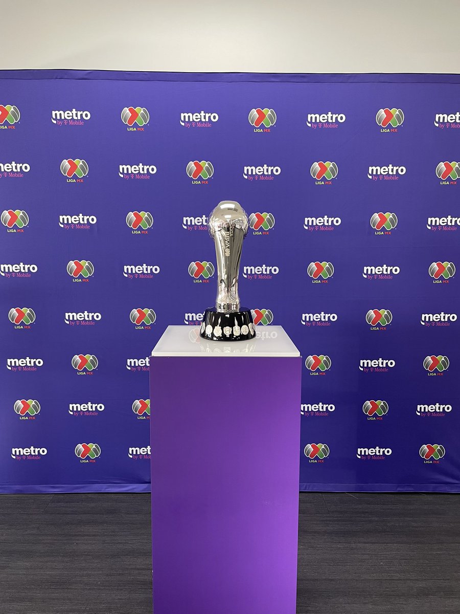 Vanessa Gonzalez (@srtabing) on Twitter photo Live from Phoenix, connecting with the community! ⚽️ Meet & greet with Liga MX legend Jared Borgetti at <a href="/MetroByTMobile/">Metro by T-Mobile</a> 2825 N 16th St Phx 85006. 🎁 Come check out how you can get more this holiday season! Live from Phoenix, connecting with the community! ⚽️ Meet & greet with Liga MX legend Jared Borgetti at <a href="/MetroByTMobile/">Metro by T-Mobile</a> 2825 N 16th St Phx 85006. 🎁 Come check out how you can get more this holiday season!