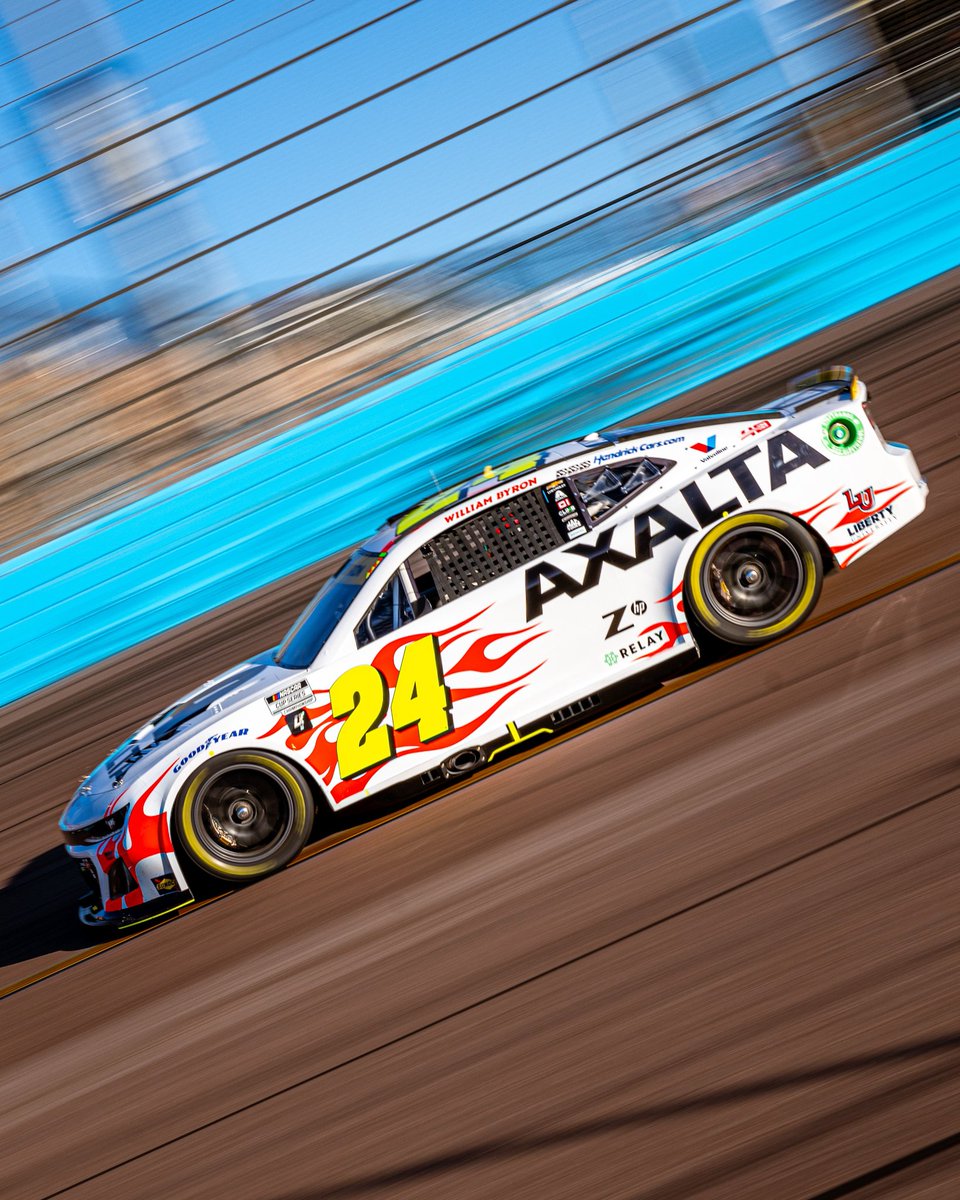 Halfway through practice and the #Championship4 leader is making moves! 🔥 Who’s ready for the final push?