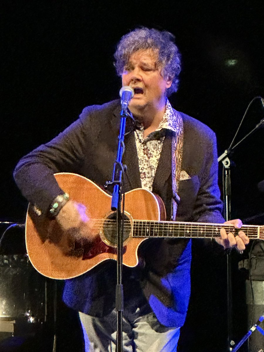belmontrivera's tweet photo. @RonSexsmith Saw you first in ‘97 in Helsinki. This was my fifth, this time with partner and daughter in tow. Just makes it more special. Thanks Ron. https://t.co/z9gCopieGJ