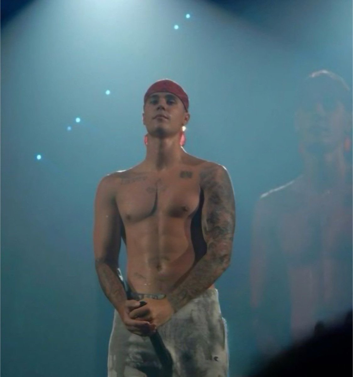 bieberisicon's tweet photo. JUSTIN BIEBER https://t.co/TjXWx9eQHJ