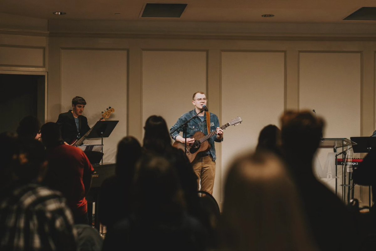 MBTSWorship's tweet photo. PREVIEW DAY at @MBTS &amp; @SpurgeonColl featured North Oak Collective in corporate singing.  Thankful for a standing-room-only interest in the @MBTSWorship information sessions w/ Dean @MatthewSwain5.  The LORD is doing wonderful things among us, and to Him be ALL the glory. https://t.co/7ZmAMViyZR