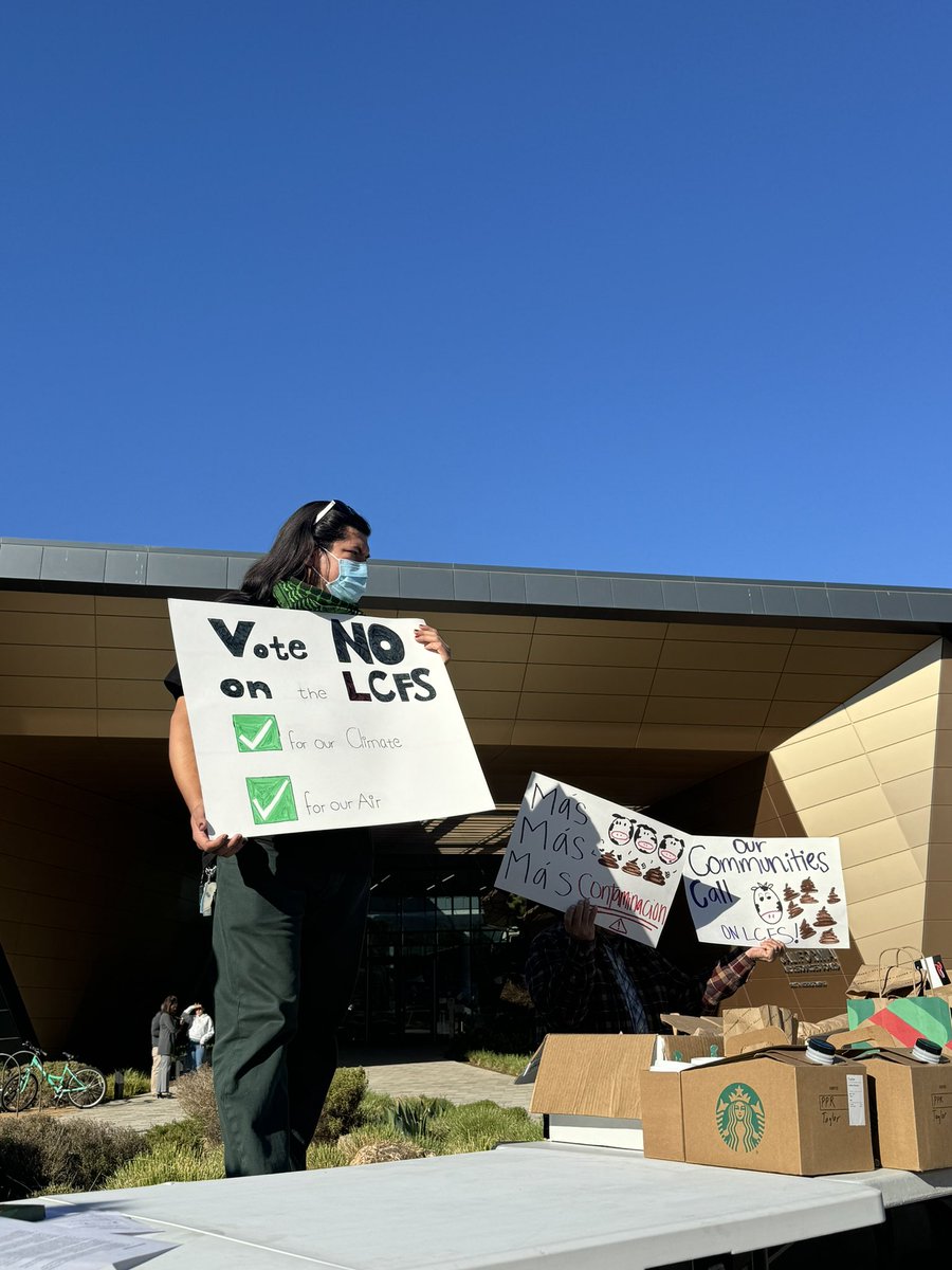 We are almost 7 hours into the <a href="/AirResources/">CARB</a> board meeting on #LCFS  waiting to see if <a href="/SusanShaheen1/">Susan Shaheen</a> <a href="/GKracov/">Gideon Kracov</a> <a href="/davina_belmont/">Davina Hurt 🍀</a> <a href="/CliffRecht/">Cliff Rechtschaffen</a> <a href="/DianeTakvorian/">Diane Takvorian</a> @taniahlthplce will call  for a NO vote so we can spend a year to #fixLCFS