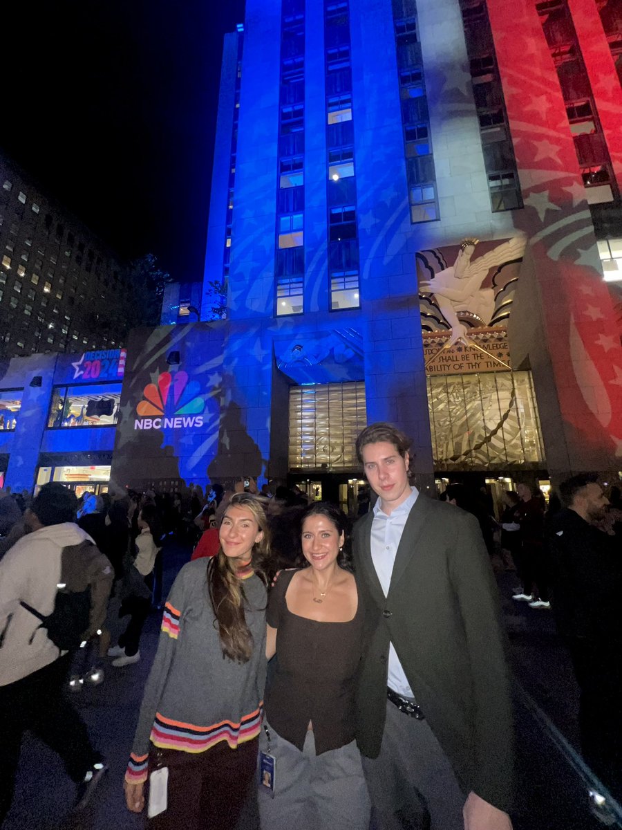 The Nightly News PAs take on election night. Incredibly grateful for our team <a href="/kalaji_dania/">Dania Kalaji</a> <a href="/_mimigeller/">Mimi Geller</a>