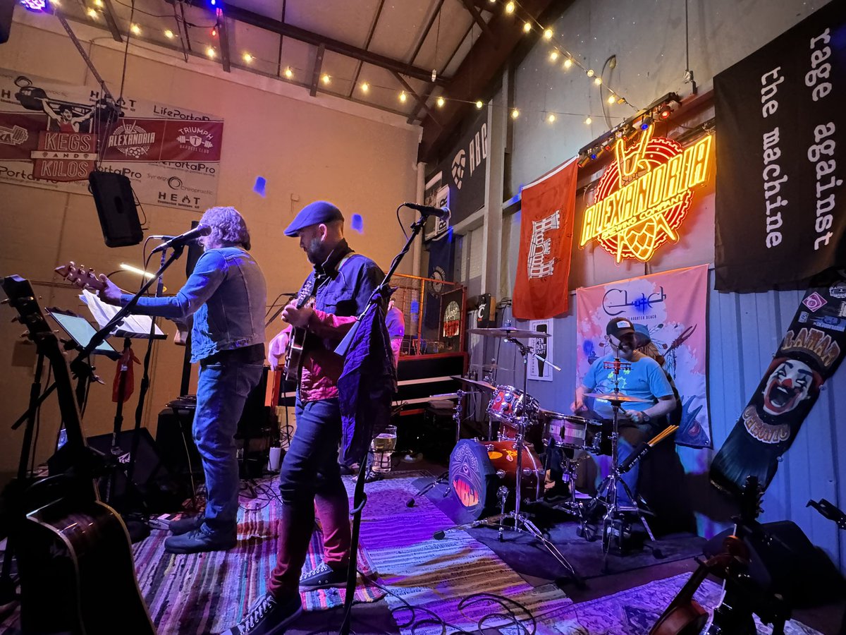 kyleahurd's tweet image. @JamBandJovi live at @ABCBrewing