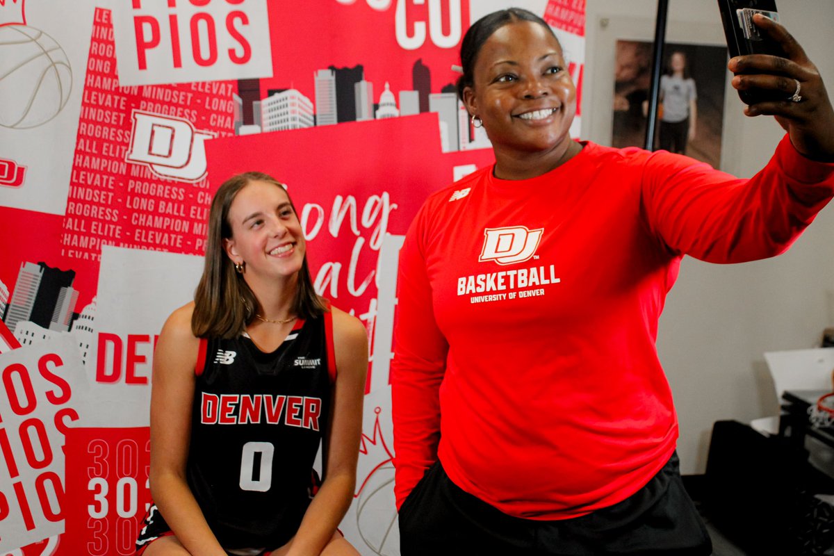 katefuessel's tweet image. Stay home?? 

After a great unofficial visit with @DU_WHoops , I am excited to receive an offer! Thank you @doshwoods @Coach_DUBS @CoachMiles5 @CoachMDent @coachty_trummer 
￼