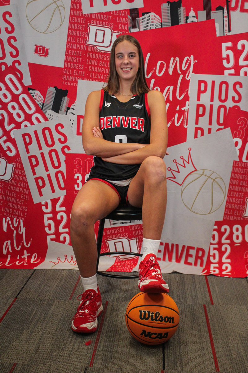 katefuessel's tweet image. Stay home?? 

After a great unofficial visit with @DU_WHoops , I am excited to receive an offer! Thank you @doshwoods @Coach_DUBS @CoachMiles5 @CoachMDent @coachty_trummer 
￼