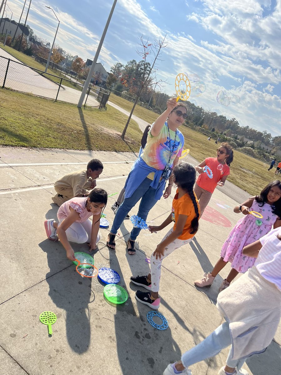 Supriya V tweet media