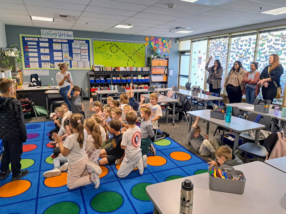 GCC_Charters's tweet image. This week Gateway had the pleasure of hosting the Community Schools Partnership Program Deep Dive Team!👏They also got the chance to visit COA and learn more about the inspiring work COA does to support their diverse community.💙🙌 
#GCC_Charters #ElevateOurImpact #GCCTeamUp
