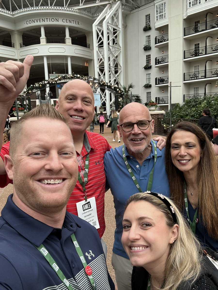 sravaysman tweet media