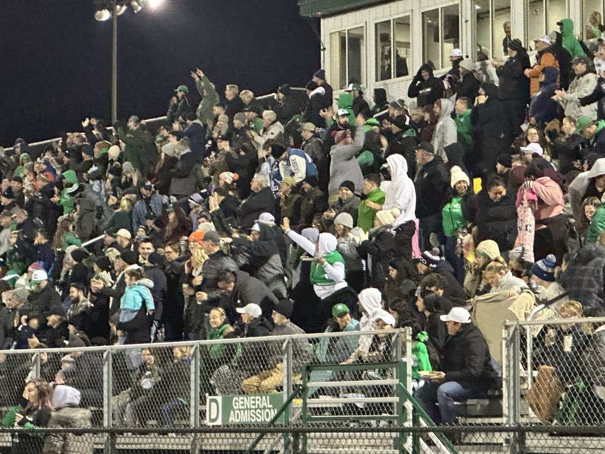 angdicarlo's tweet image. WOW!!!
after a 15 play Warsaw drive for a touchdown, Reese Brevard returns the kickoff for a touchdown.
Are you watching?
Here’s where: ihsaatv.org/sportsmichiana…
Concord 14, Warsaw 7 with 9:05 left in the 2nd quarter.