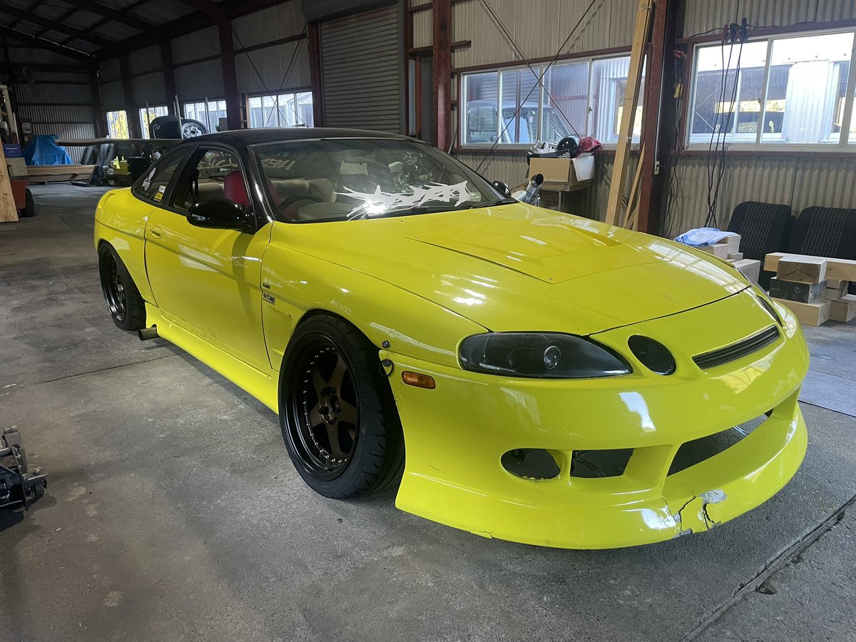 きぇぇぇぇぇぇぇえええいいいい！！！