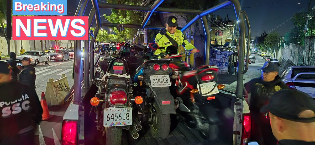 EnlaceTAguilas's tweet photo. #enorme despliegue de @OVIALCDMX en @pueblosantafe VdeQuiroga
Con este operativo se logran #salvarvidas por medio de la revisión a motociclistas garantizando así la seguridad de todos en @AlcaldiaAO Gracias #Anubis #Rayo5 #Rayo5-4 @observseguridad @trinibelauzaran @PabloVazC 🎖️ https://t.co/wS15iN3UqZ