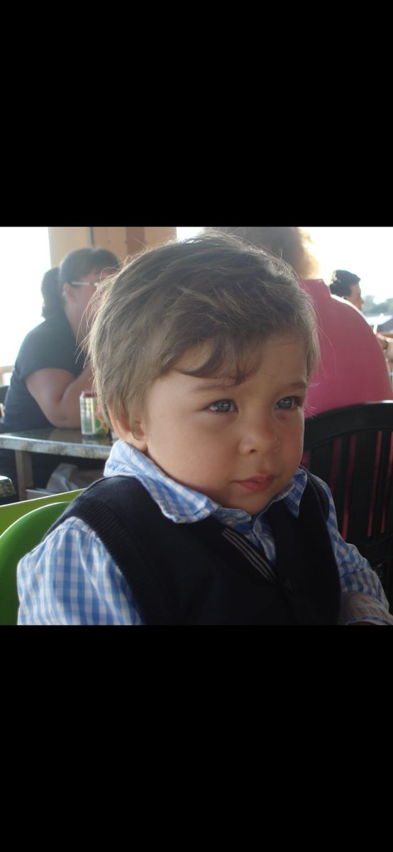 Ilk kez gördüm bu fotoğraf karesini ama o an aklımda, o gün aklımda 🥺 yine mutlu huzurlu bir Pazar günüydü. Mama sandalyeni de taşırdık gittiğimiz yere.  Çok mutlu çok huzurlu günlerdi o günler🥺💙🙏
Elimizden alanlar #isiasolasıkast ile yargılanacaklar 
#isiasortakdavamız