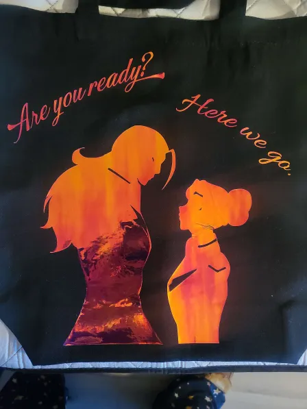 CrystalRebelion's tweet photo. Black canvas bag that can only be described as "violently iridescent" - might be my new favorite thing.
#lotura #lotor #allura https://t.co/NWhrRXu8ft