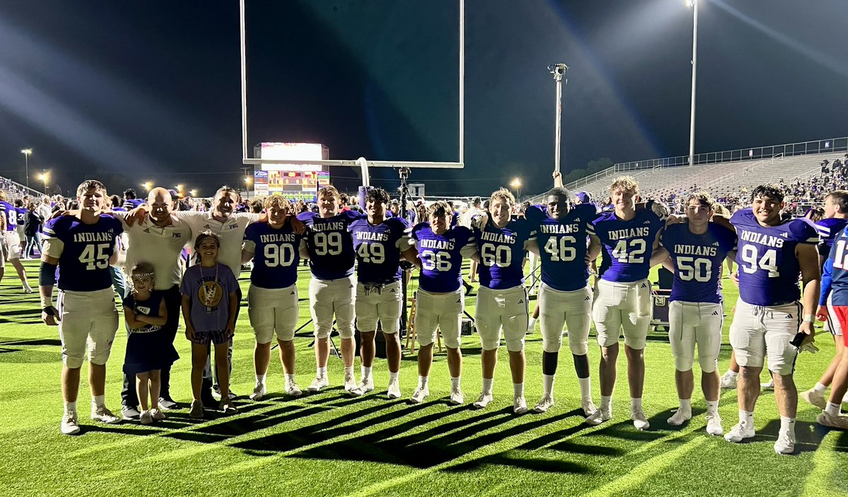 loganwilson11's tweet photo. Back to back District Champs!! Time to get ready for round one
@PNGHSFootball 
#ScalpEm
#PutTheBallDown https://t.co/8f75o4SCB0