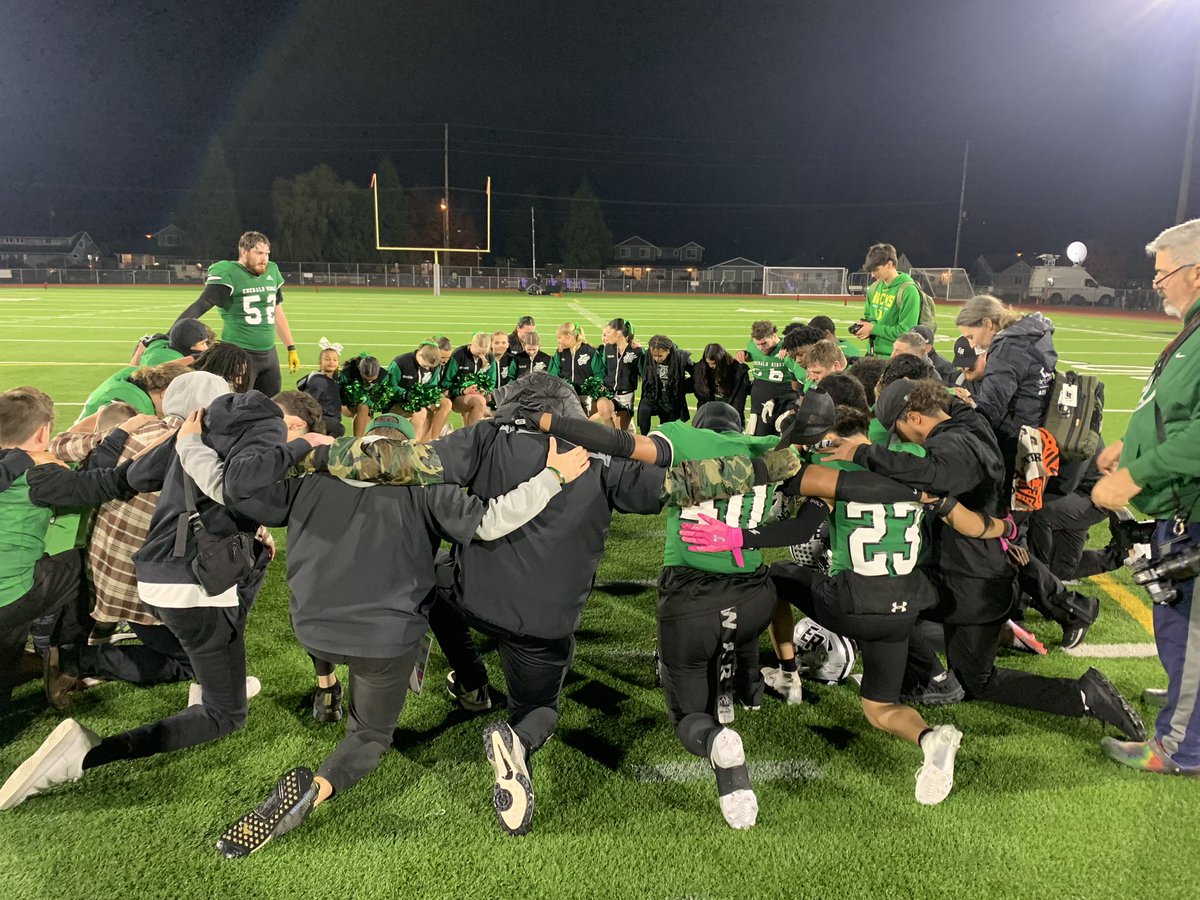 Chris Egan King-5 TV tweet media