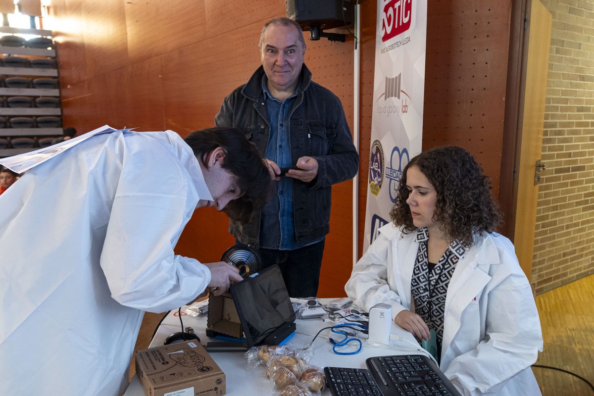 andreu ibanez (@andreuibanez) on Twitter photo After a full room great #DevFest #Lleida yesterday, with an #ExperienceAI <a href="/WTMLleida/">WomenTechMakersLleida</a> session and <a href="/moisipm/">Moisés M. Martínez (at home 🏡)</a> amazing #ArtificialInteligence talk, we're in #Girona for Devfest Girona 2024 powered by <a href="/GDGGirona/">GDGGirona</a> and lead organizer <a href="/LluisLlimargas/">Lluis.Llim</a> with help of <a href="/GDGLleida/">GDGLleida</a> and <a href="/GDG_ES/">GDG Spain</a> After a full room great #DevFest #Lleida yesterday, with an #ExperienceAI <a href="/WTMLleida/">WomenTechMakersLleida</a> session and <a href="/moisipm/">Moisés M. Martínez (at home 🏡)</a> amazing #ArtificialInteligence talk, we're in #Girona for Devfest Girona 2024 powered by <a href="/GDGGirona/">GDGGirona</a> and lead organizer <a href="/LluisLlimargas/">Lluis.Llim</a> with help of <a href="/GDGLleida/">GDGLleida</a> and <a href="/GDG_ES/">GDG Spain</a>