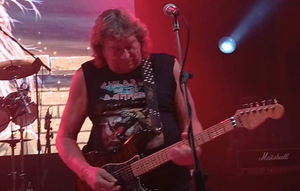 MaxxGhe's tweet photo. 09/11/1954.
Nasce a Londra l'ex chitarrista (presente nel primo LP omonimo) degli Iron Maiden: Dennis Stratton.
In seguito ha proseguito la sua carriera nei Praying Mantis e ha collaborato con Paul Di'Anno.
"Sanctuary": https://t.co/t8NRL6UDoe
#DennisStratton https://t.co/d5duGSsp25