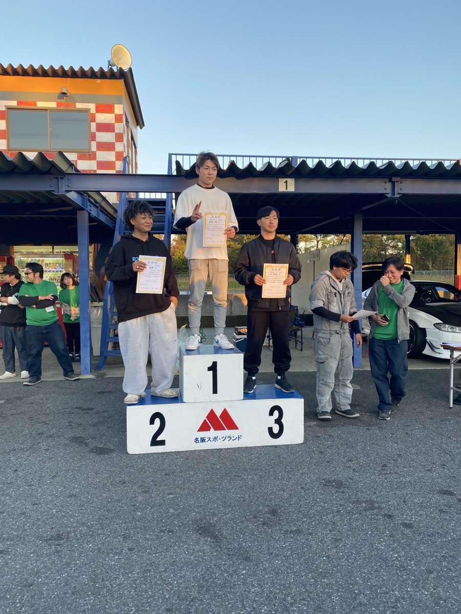 ps13_ai68t's tweet photo. １１月３日つ〜とむ走
『勝手にドリコン🏆』

勝手に審査して勝手に表彰させていただきました🤗💕
#つ〜とむ走
#勝手にドリコン
#表彰 https://t.co/GPiJ4MF4rZ